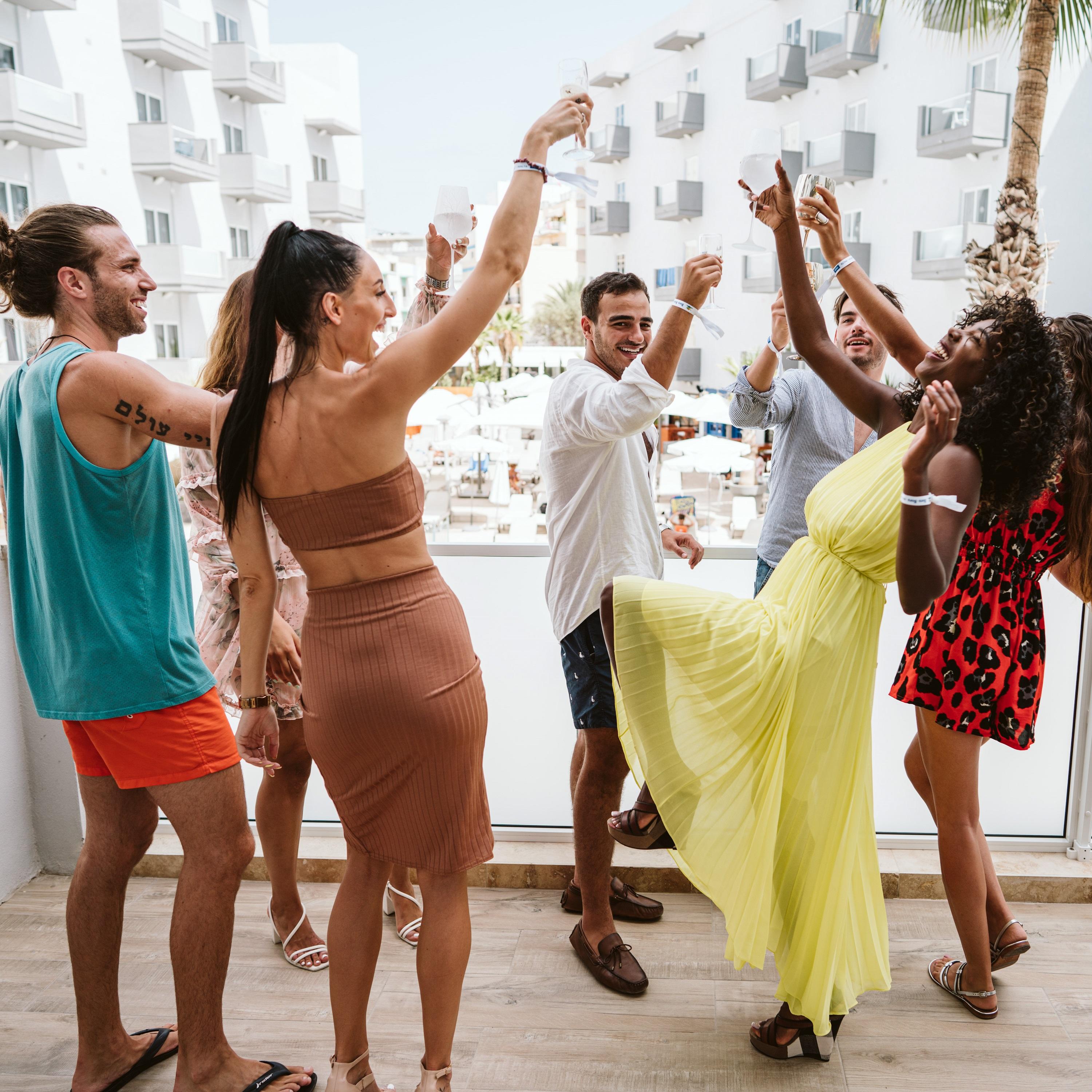 Bora Bora Ibiza Malta Resort - Music Hotel - Adults Only 18 Plus เซนต์พอลส์เบย์ ภายนอก รูปภาพ